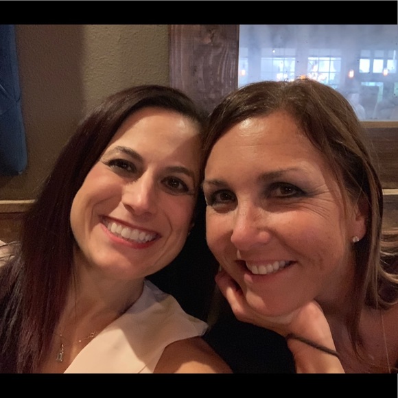 Meet your Posher, Lisa - Picture 3 of 4